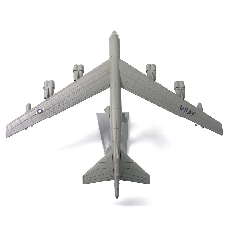 B-52 Stratofortress USAF 1:200 Diecast Model