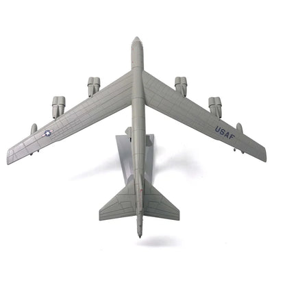B-52 Stratofortress USAF 1:200 Diecast Model