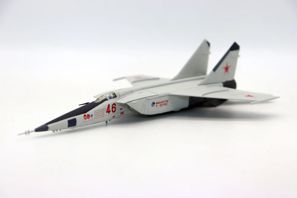 MiG-25RBT Foxbat-B Russia 1:100 Diecast Model