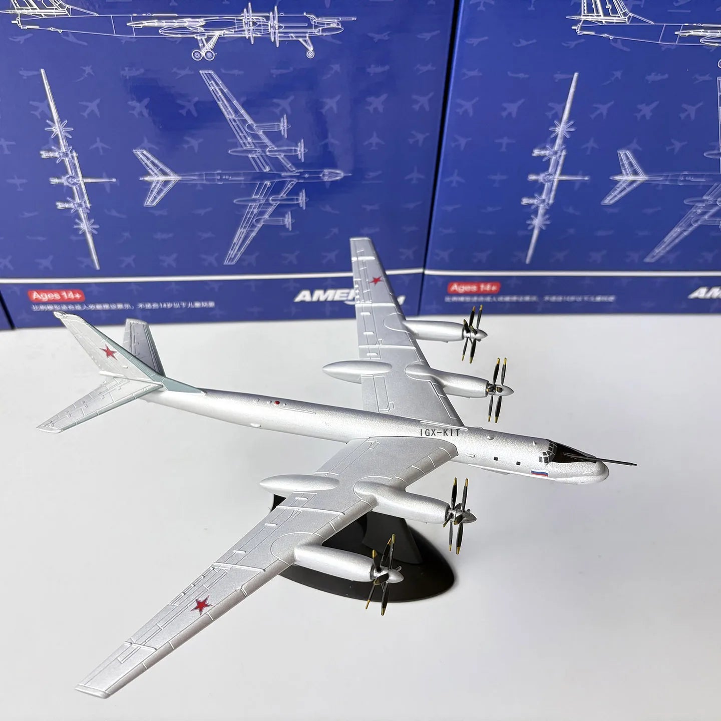Tu-95 Bear Russia 1:200 Diecast Model