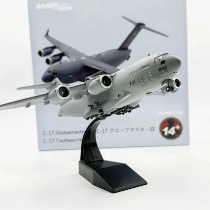 C-17 Globemaster III USAF 1:200 Diecast Model